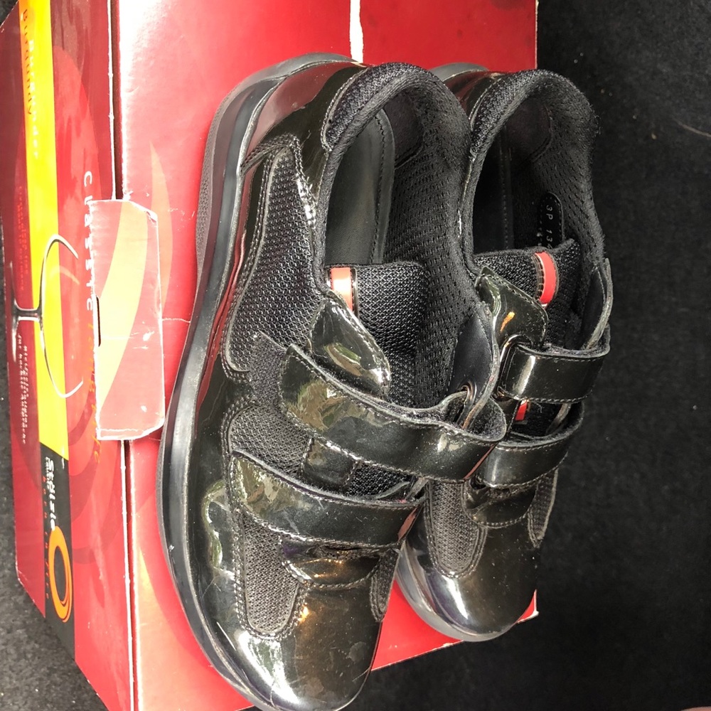 Pradas - Picture 2 of 8